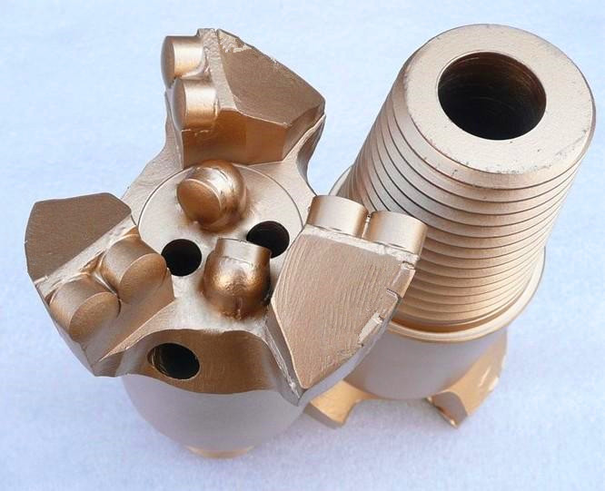 金剛石復合片鉆頭注意事項_金剛石鉆頭生產制造公司